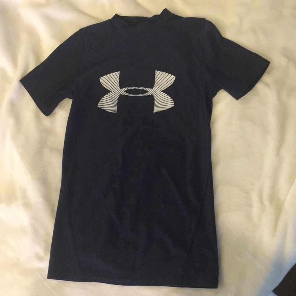 🔥3 for $15 Boys Heat gear Under Armour shirt